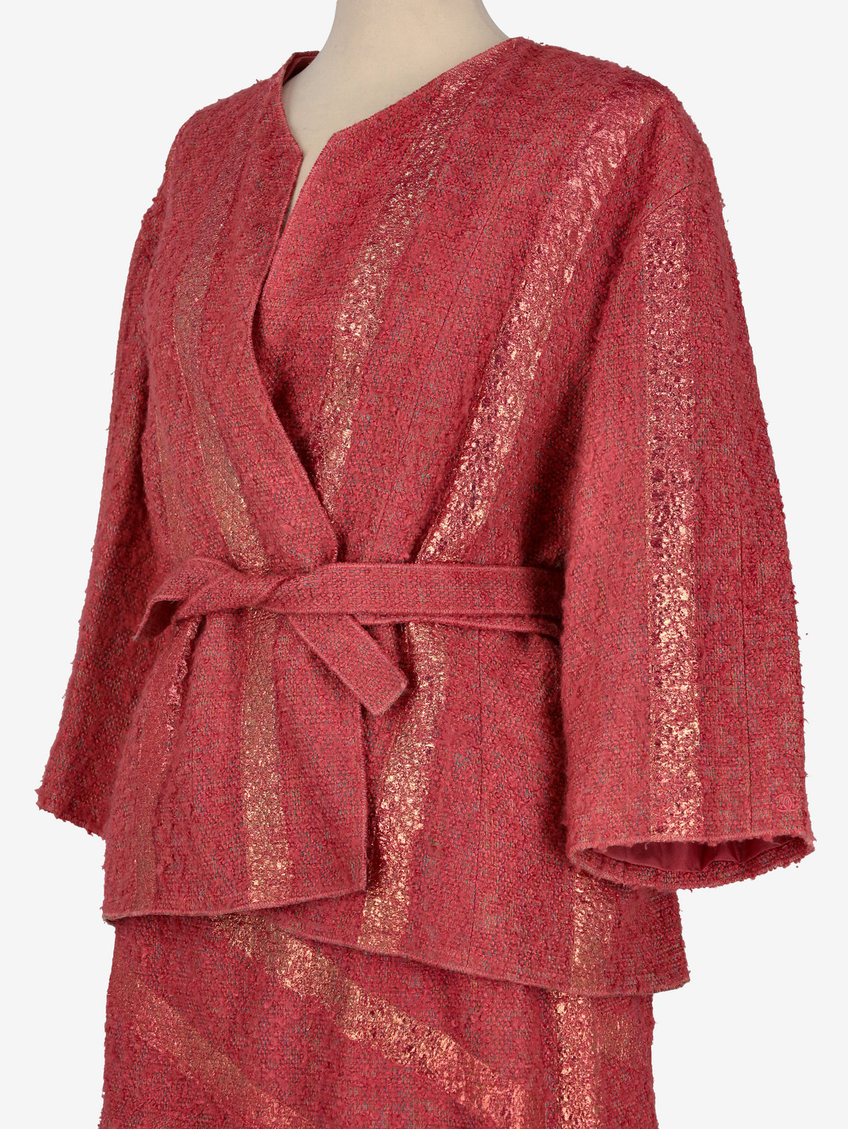 Chanel Pink Bouclé Suit MZ1914018  Chanel 