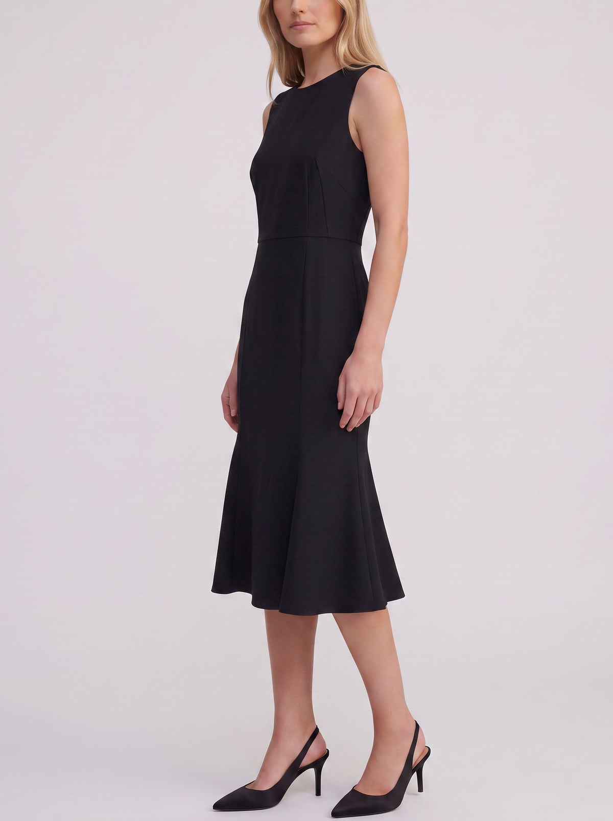Dolce & Gabbana Black Open-Back Day Dress W2926.10  Dolce & Gabbana 