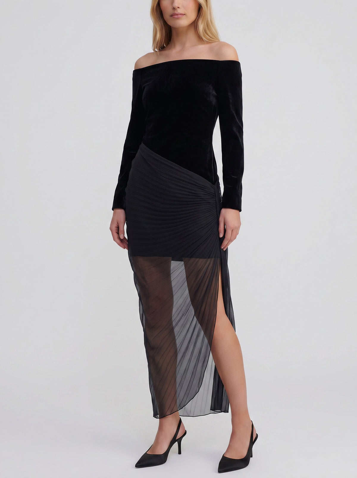 Gianni Versace Off-the-Shoulder Evening Gown BR20325.3  Gianni Versace 