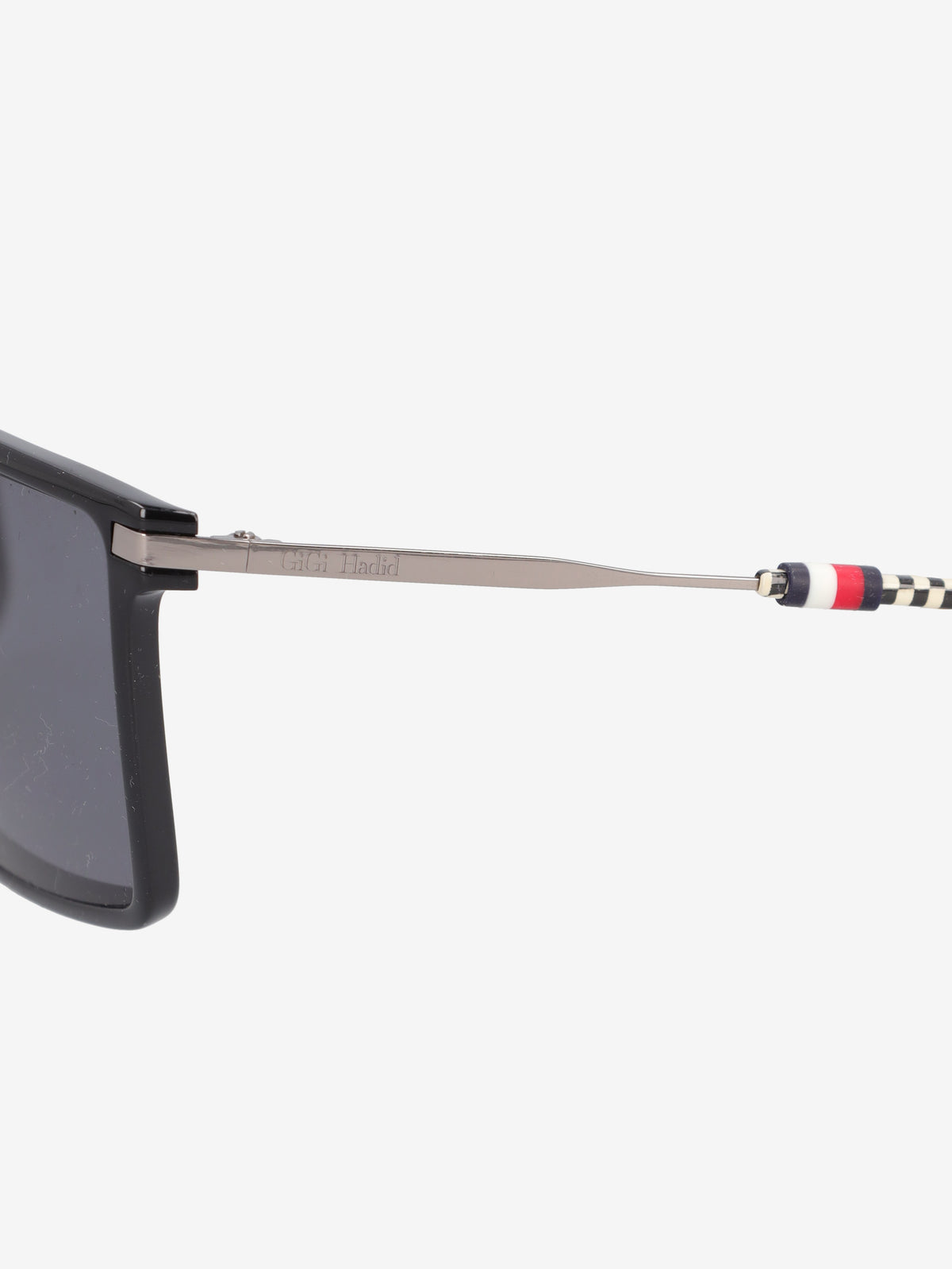 Tommy Hilfiger for Gigi Hadid Square Sunglasses MR12926.35  Tommy Hilfiger 