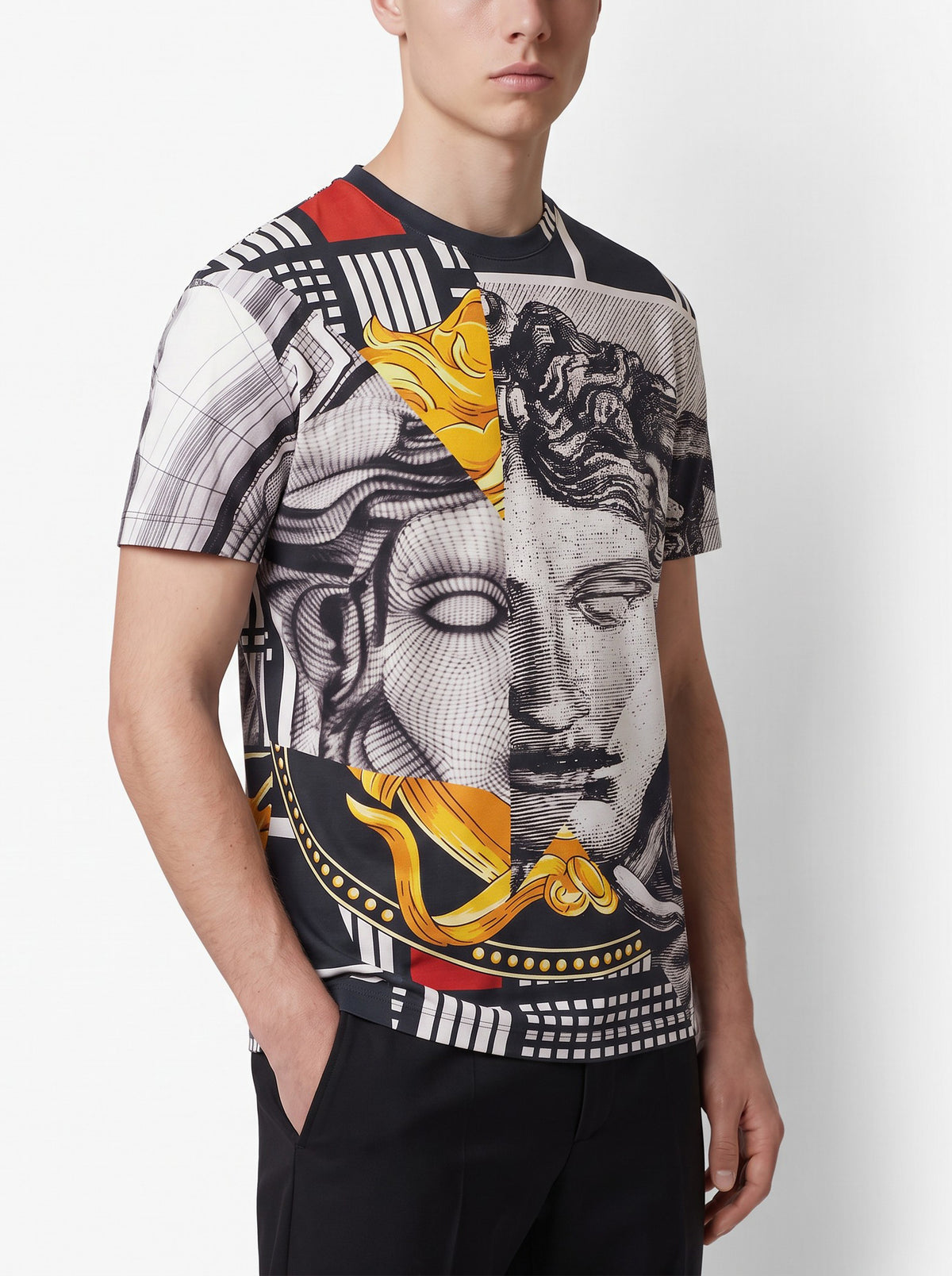 Versace Vintage Medusa Graphic T-Shirt MR12926.21  Versace 
