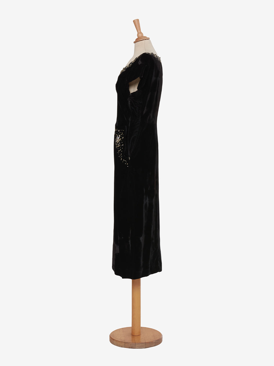 Vintage velvet dress with sequin embroidery - '40s AR005  Vintage 