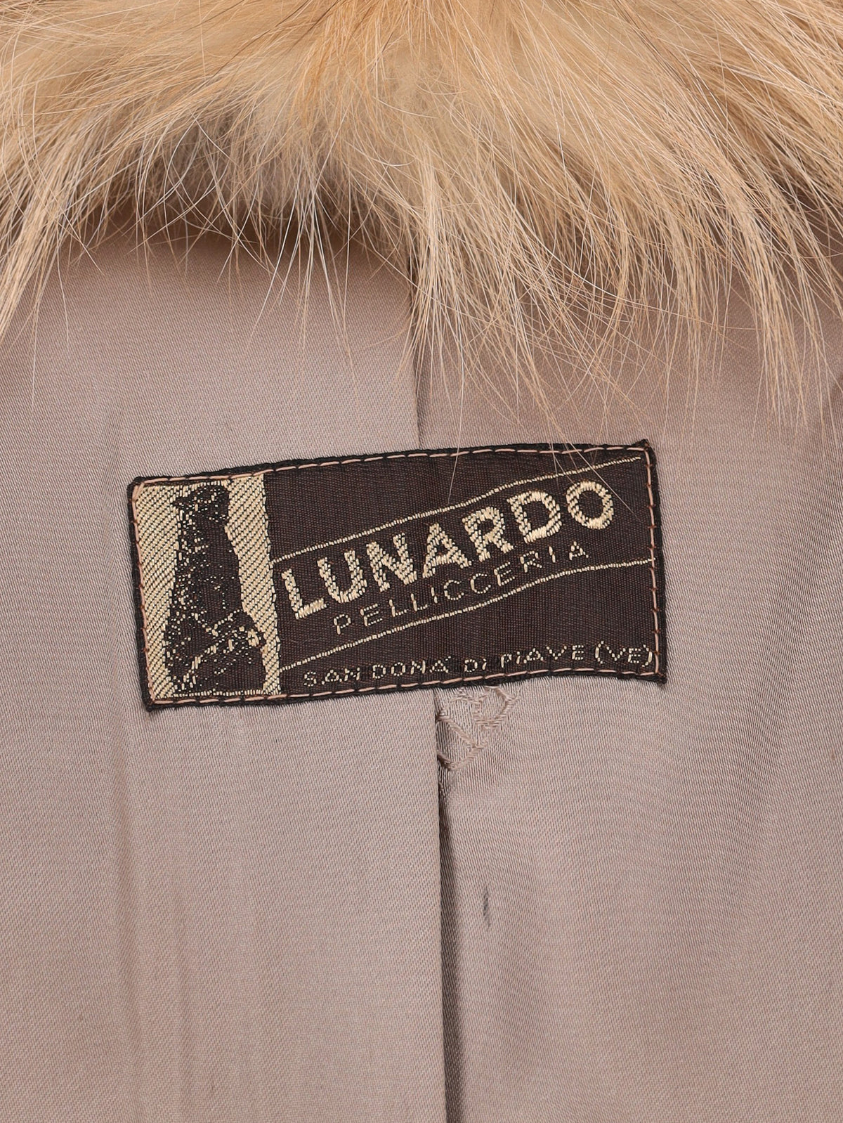 Vintage Voluminous Fur Coat with Oversized Collar W27526.178  Vintage 