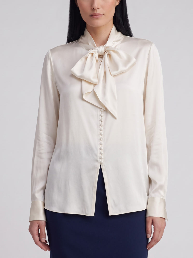 Vintage Lightweight Shirt with Convertible Scarf Collar W2926.23  Vintage 