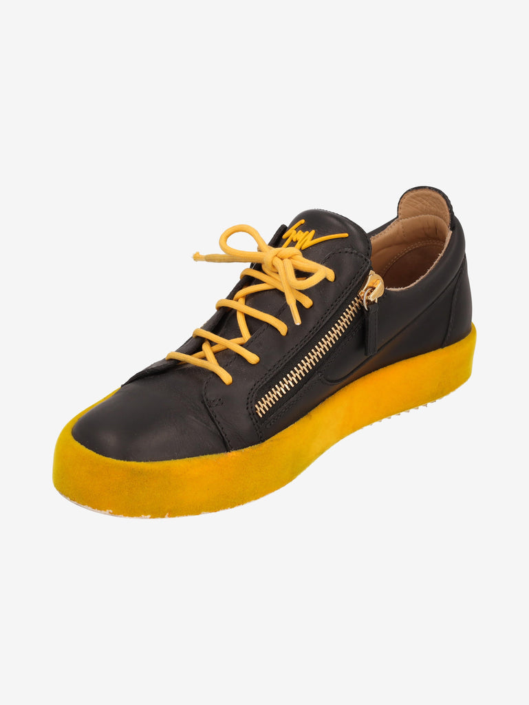 Giuseppe Zanotti Men's Blue and Yellow Shoes WCV250877.13 . Giuseppe Zanotti 