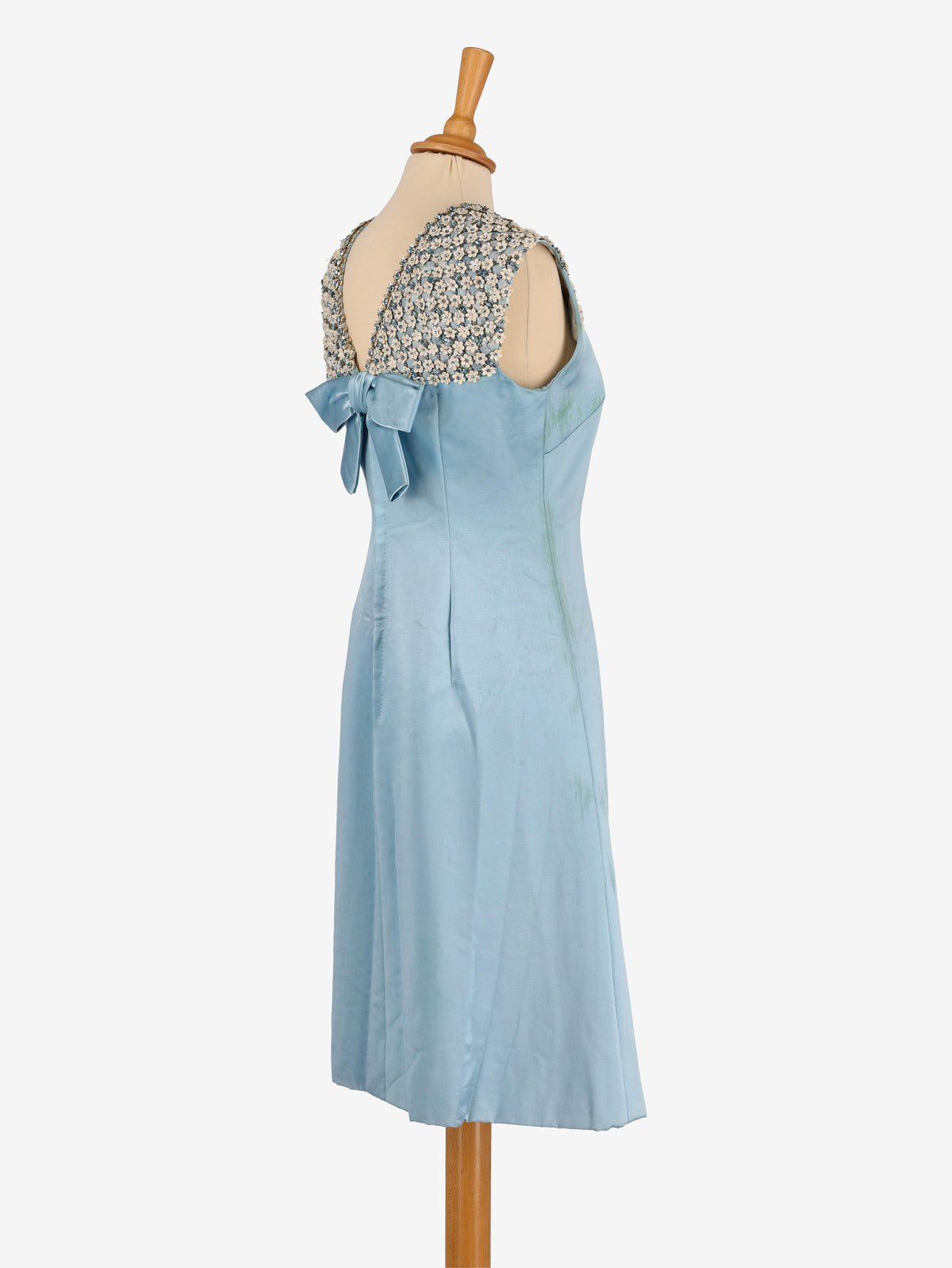 Satin Dress With Embroidered Beaded Flowers - 60s AR096  Vintage 