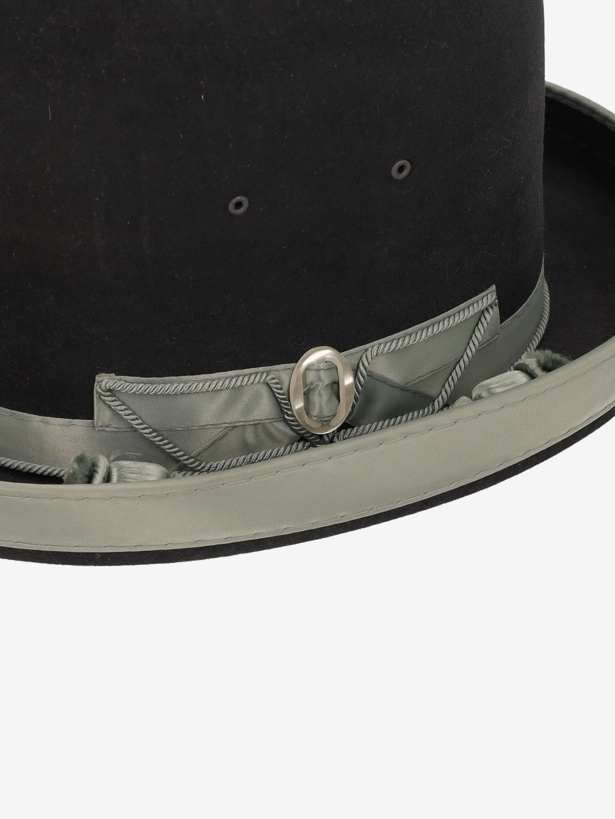 Grey Felt Hat with Silver Ribbon Trim W27526.139  Vintage 