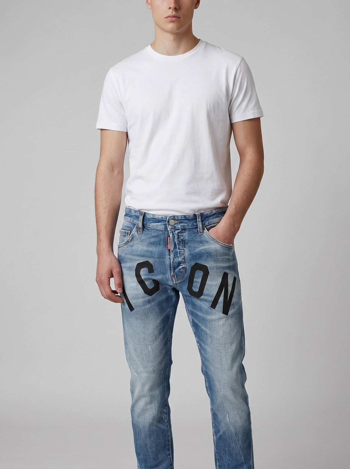 DSQUARED2 ICON Slim Fit Jeans CVM26.23.231  Dsquared² 