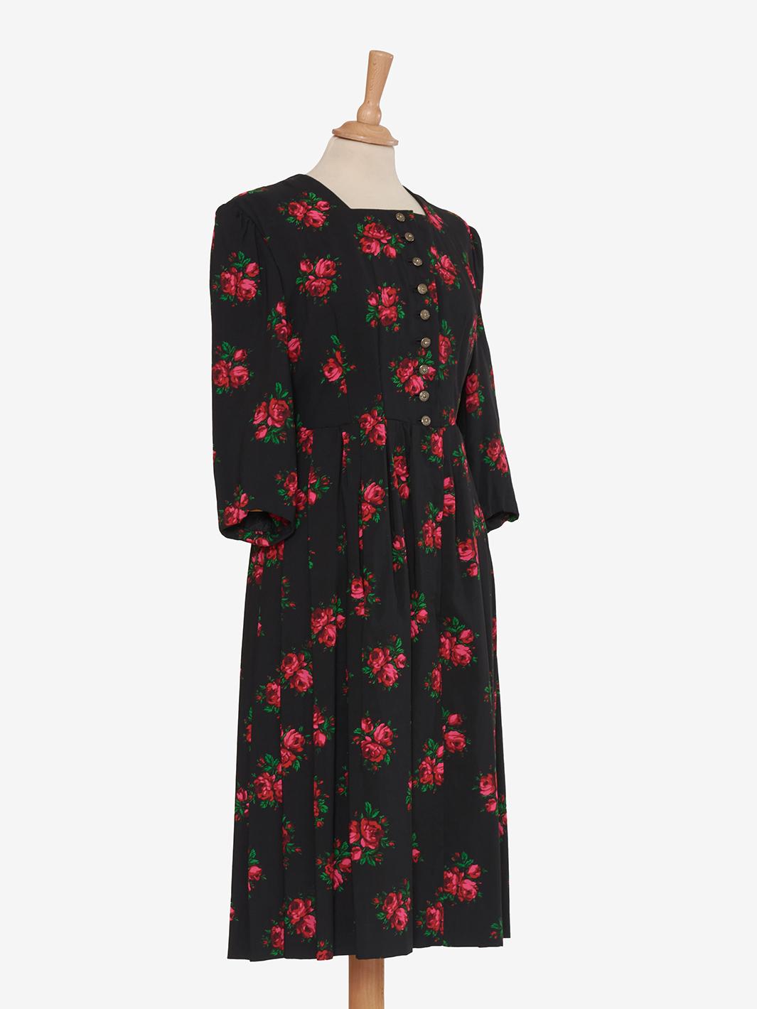 Vintage floral cotton dress U1300108 . Vintage 