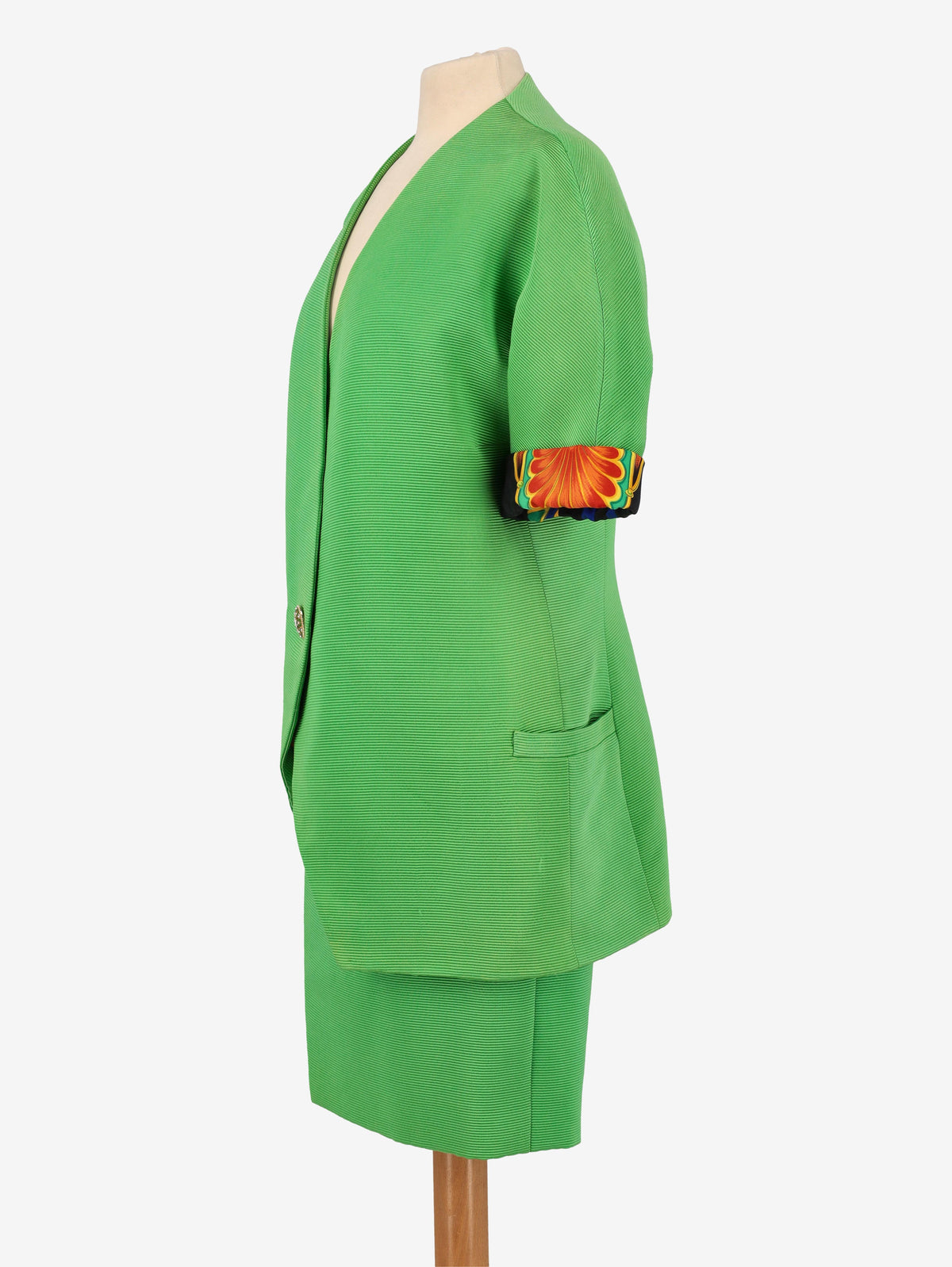 Atelier Versace Green Textured Suit W04032025_17  Gianni Versace 