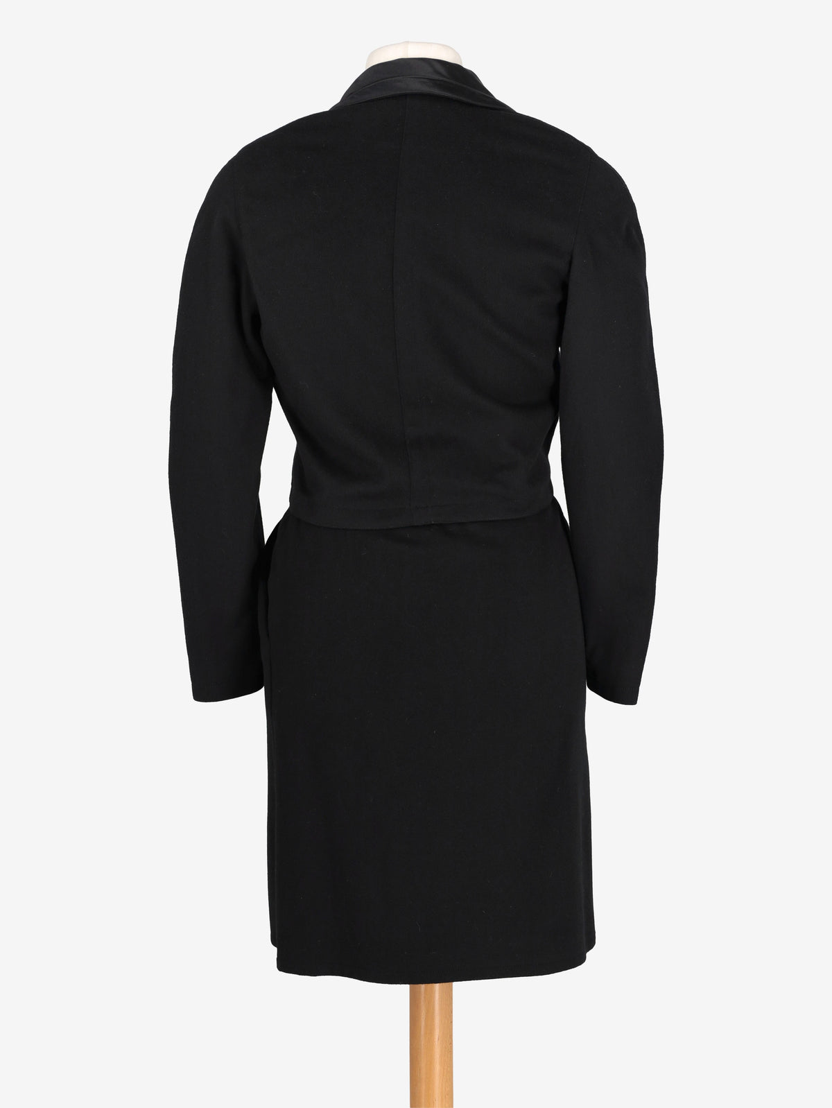 Gianni Versace Suit CVM23.67.19  Gianni Versace 