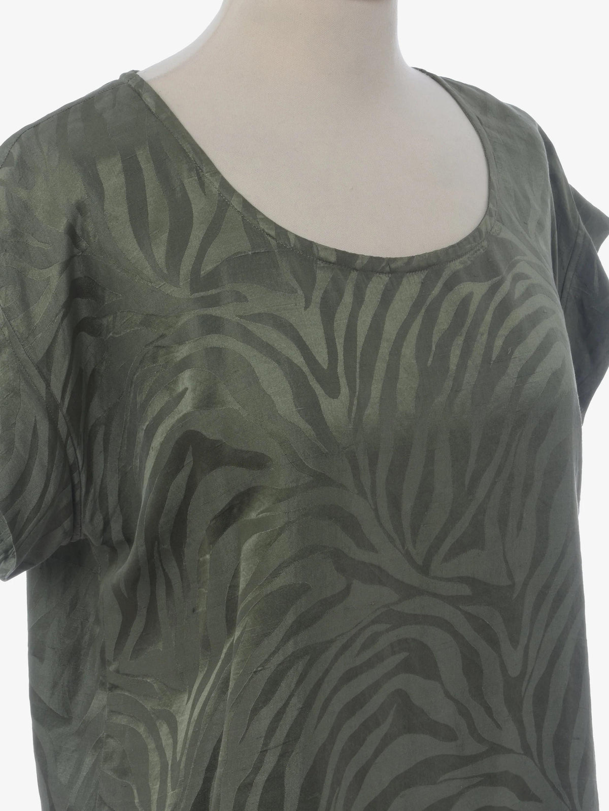 Yves Saint Laurent Zebra Patterned Top WCV23051836  Yves Saint Laurent 
