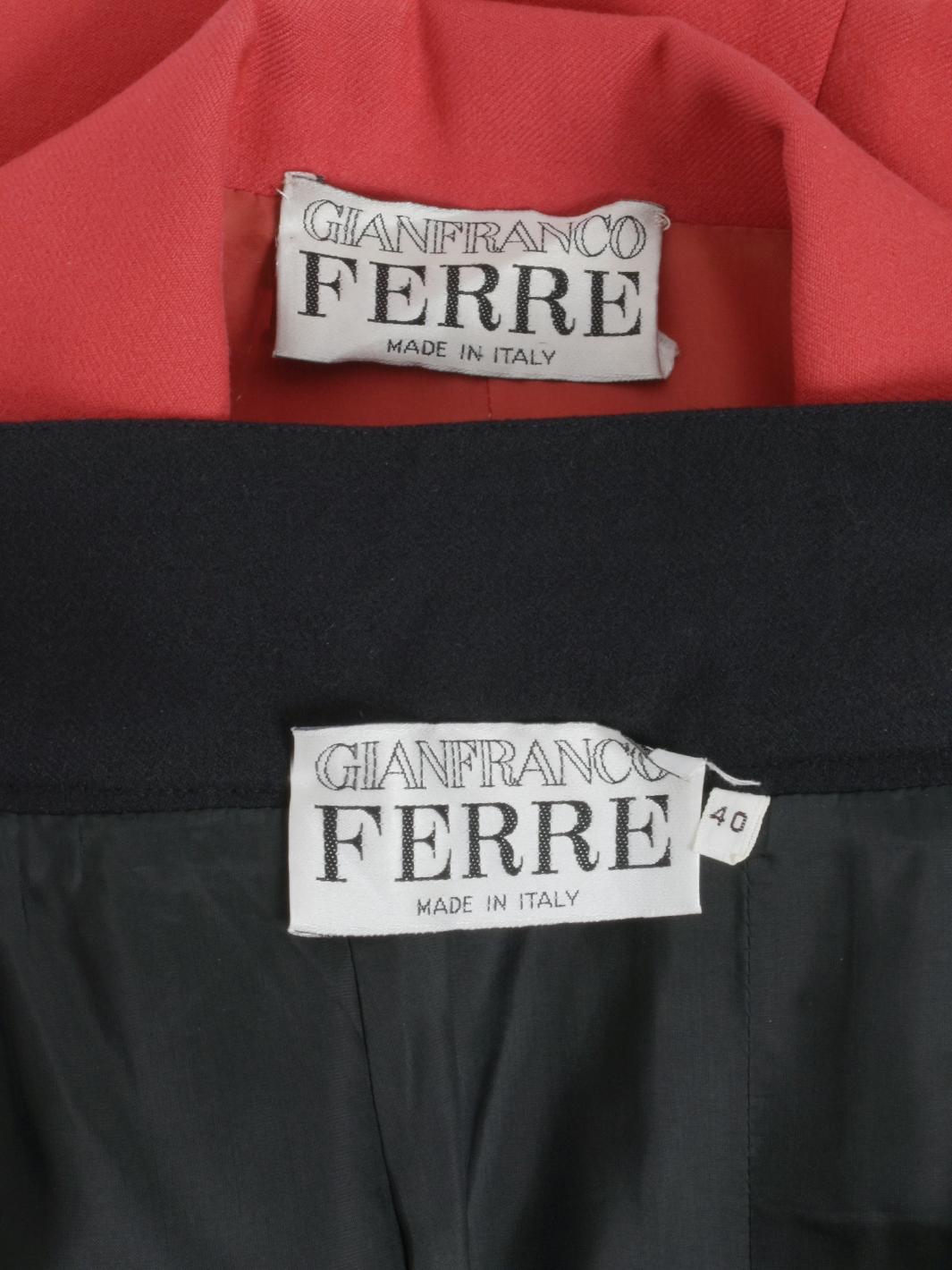 Gianfranco Ferré 羊毛套装配围巾 - 80 年代