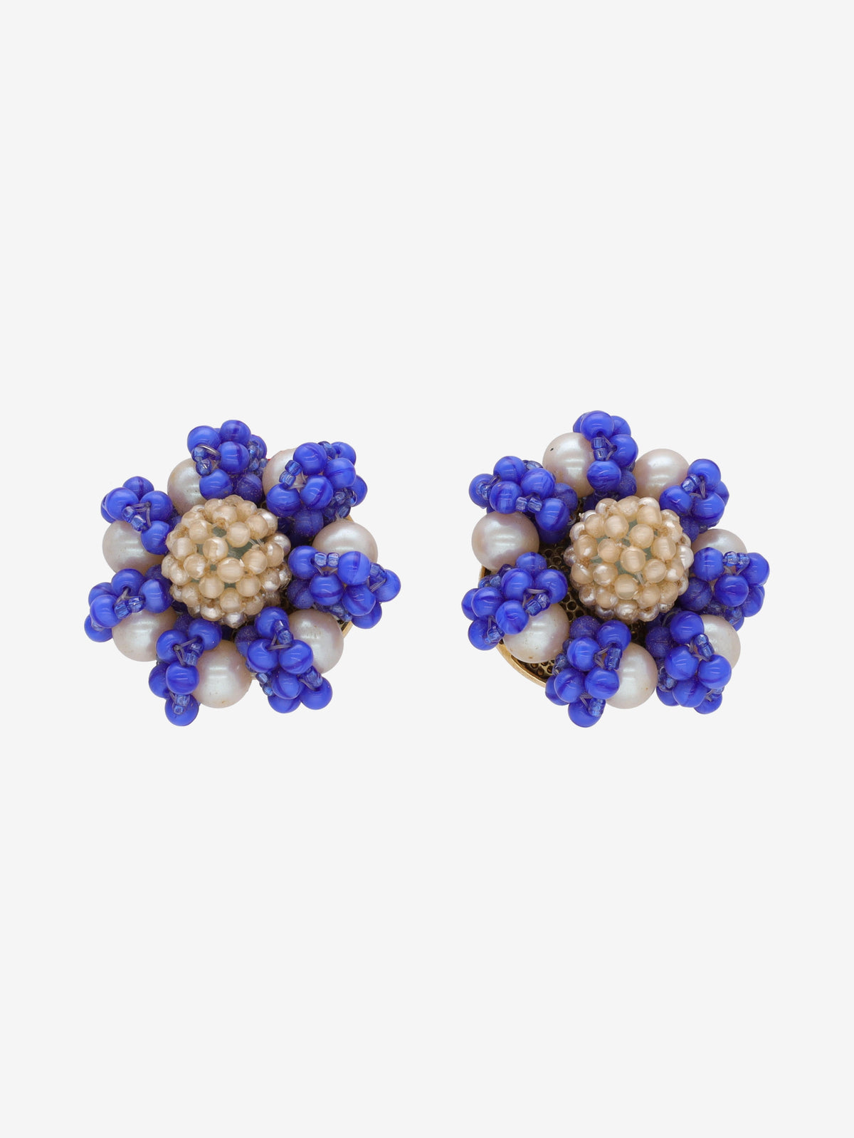 Vintage Daisy Shape Earrings from the 60s W2202226  Vintage 