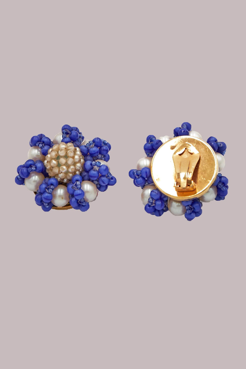 Vintage Daisy Shape Earrings from the 60s W2202226  Vintage 