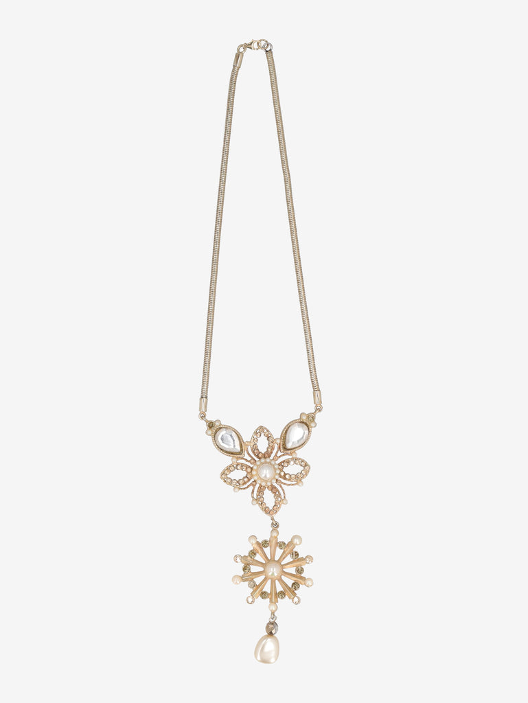 Vintage-Inspired Pearl & Floral Filigree Pendant Necklace W13426.134  Vintage 